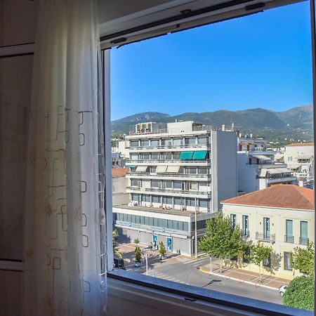 Cozy Flat On The Main Square, 10Min To The Sea Βίλα Καλαμάτα Εξωτερικό φωτογραφία