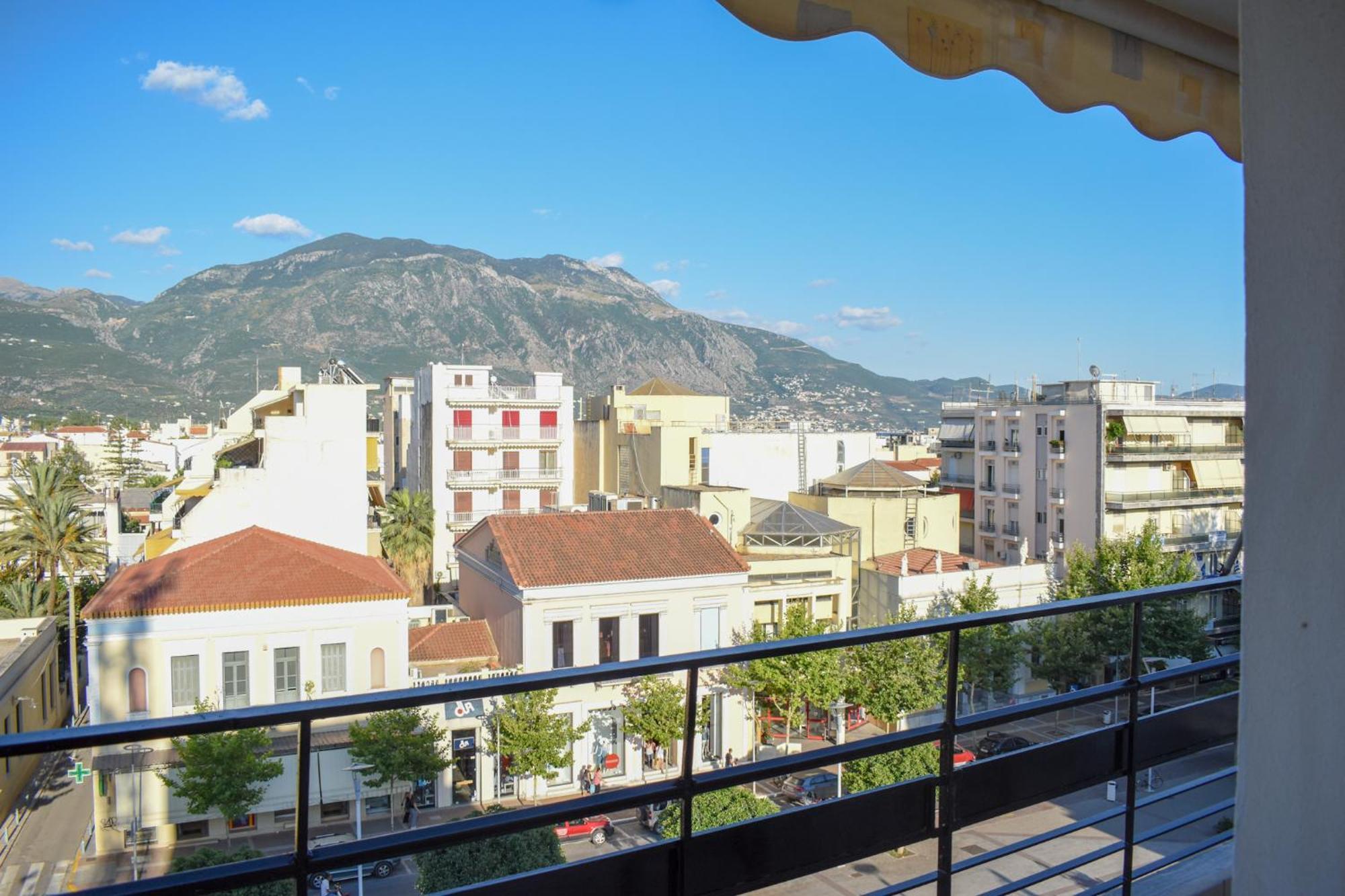 Cozy Flat On The Main Square, 10Min To The Sea Βίλα Καλαμάτα Εξωτερικό φωτογραφία