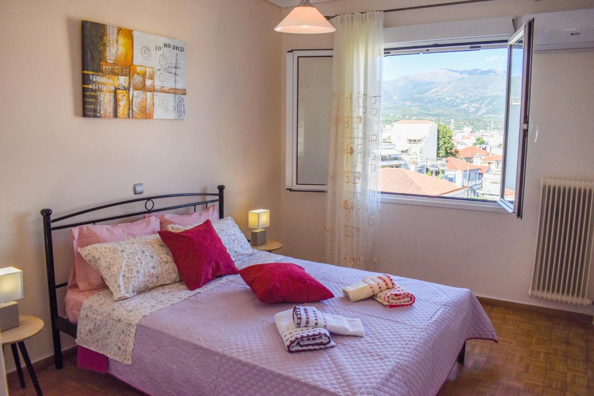 Cozy Flat On The Main Square, 10Min To The Sea Βίλα Καλαμάτα Εξωτερικό φωτογραφία