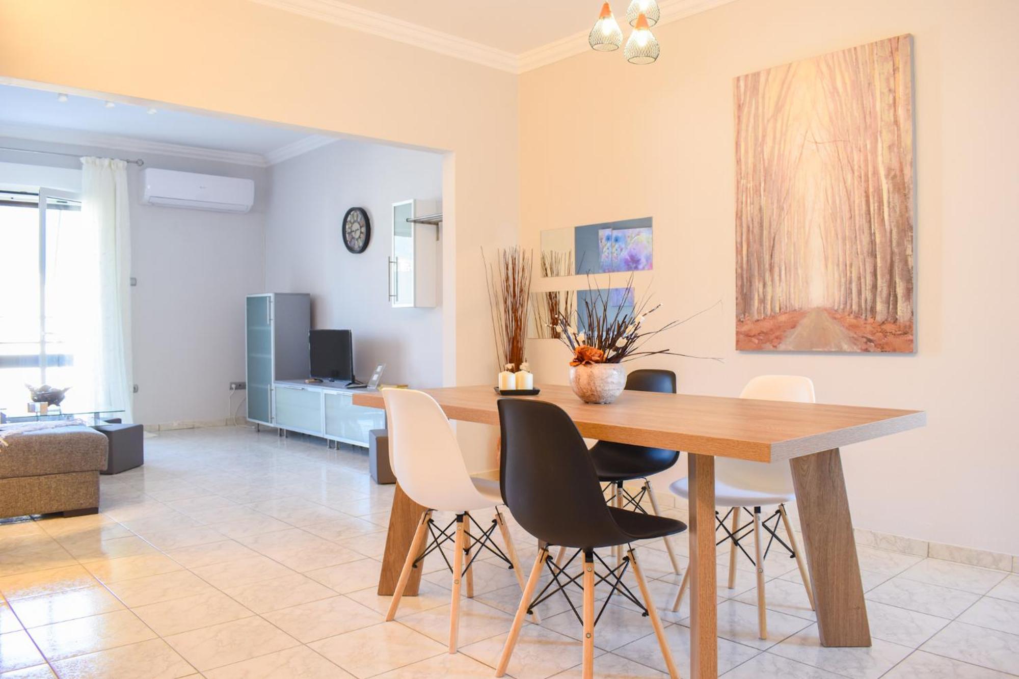 Cozy Flat On The Main Square, 10Min To The Sea Βίλα Καλαμάτα Εξωτερικό φωτογραφία